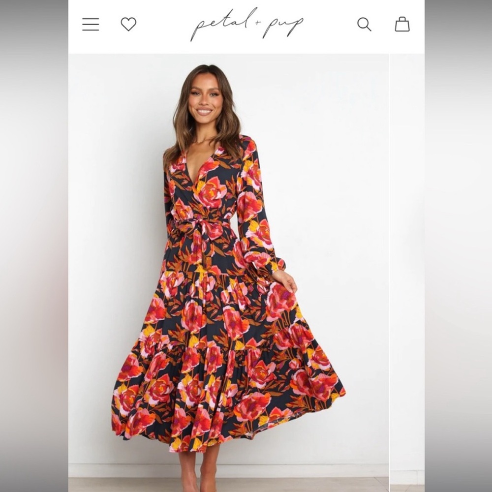 NWT Petal & Pup Navy Floral Balsa Long Sleeve Maxi Dress Sz Medium $84